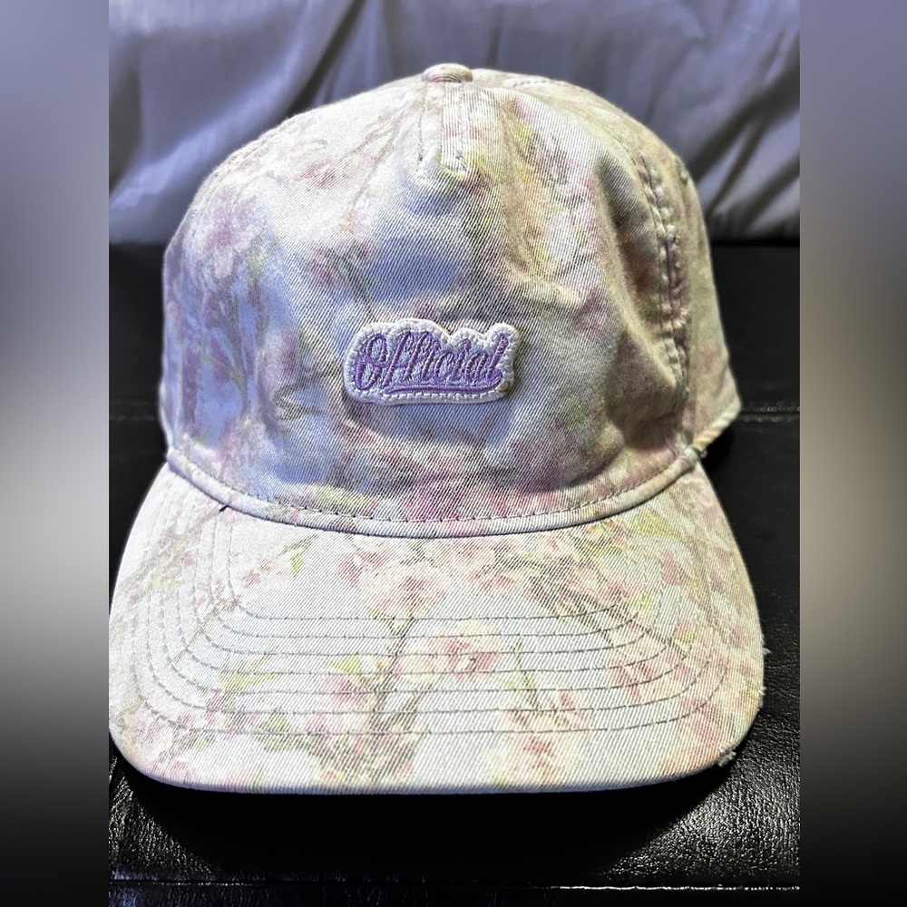 😝OFFICIAL CROWN OF LAREL SNAPBACK CAP